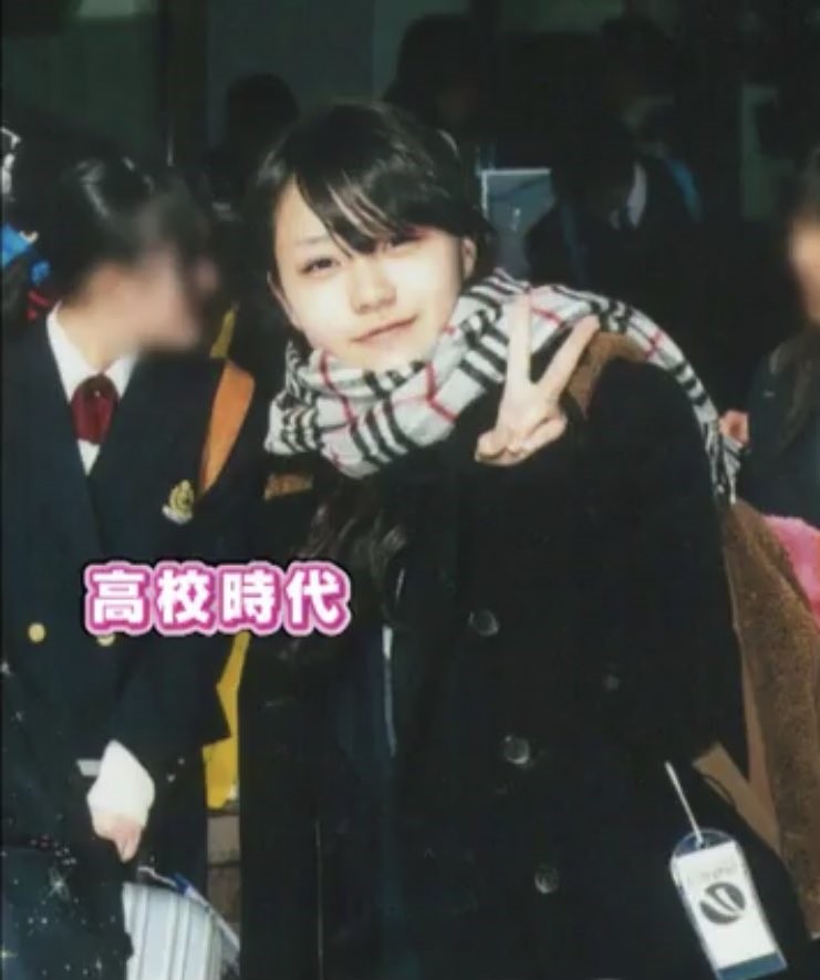 奈緒さんは、福岡市の高校の通学路を歩いている時にスカウトされました。